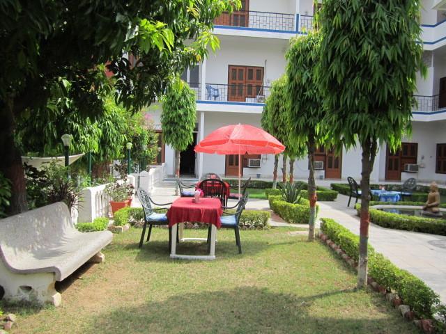 Hotel Surya Khajuraho Luaran gambar