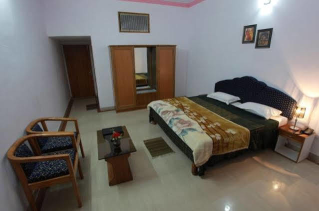 Hotel Surya Khajuraho Luaran gambar