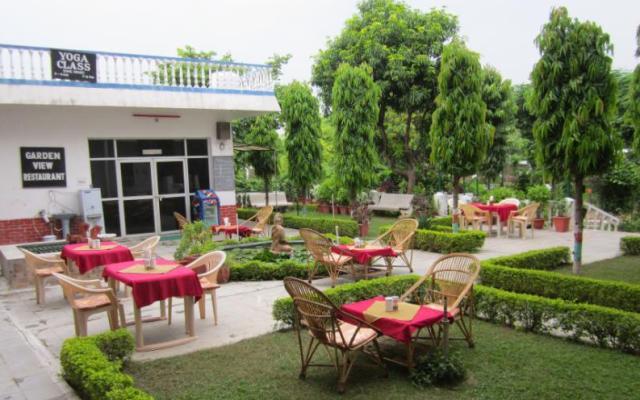 Hotel Surya Khajuraho Luaran gambar